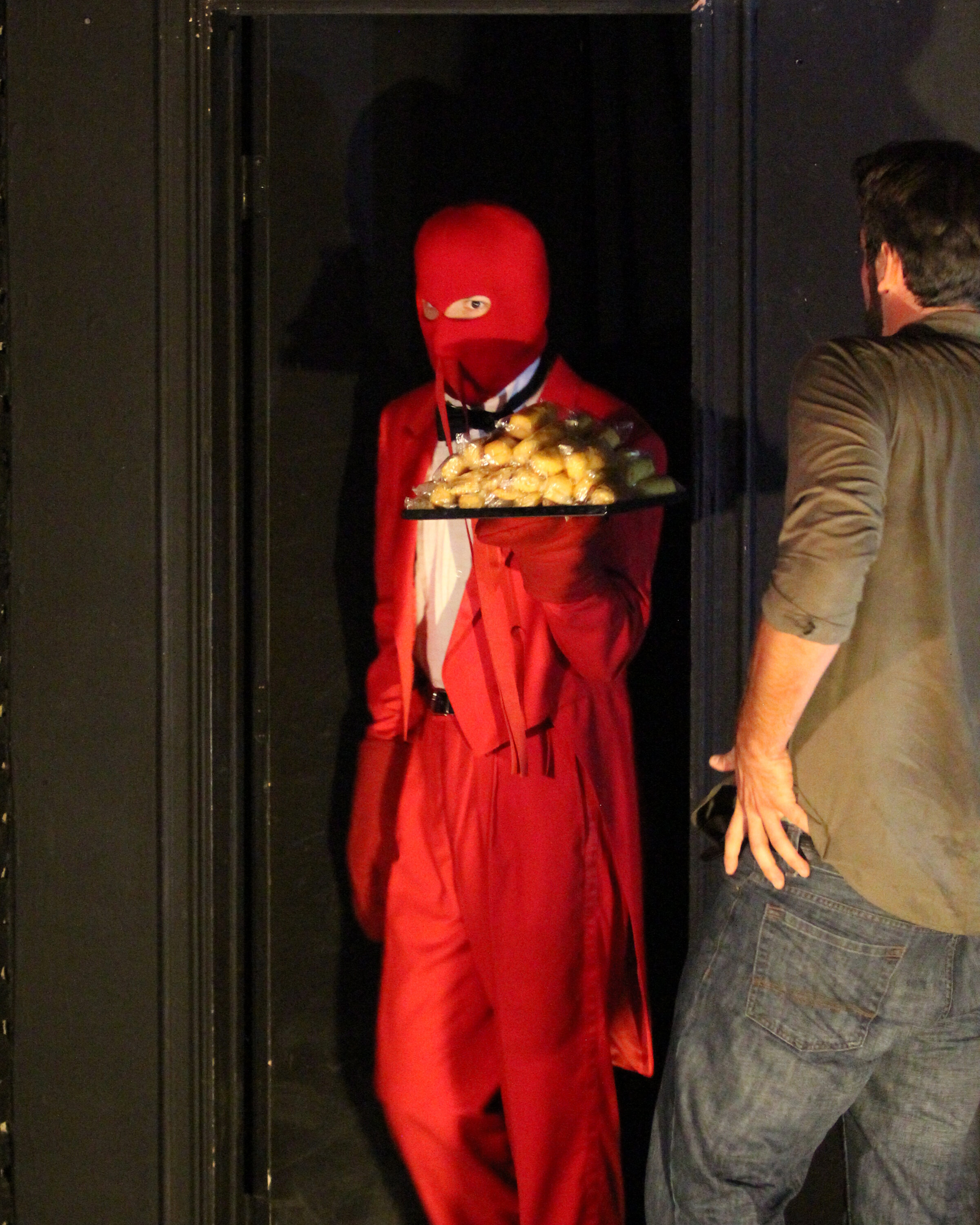 Spencer Howard als Lobster Man und Justin O'Neill als Slim